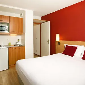 Sejours & Affaires Geneve Genis 2* Saint-Genis-Pouilly